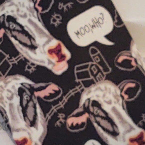COW MOO TIE - Picture 2 of 3